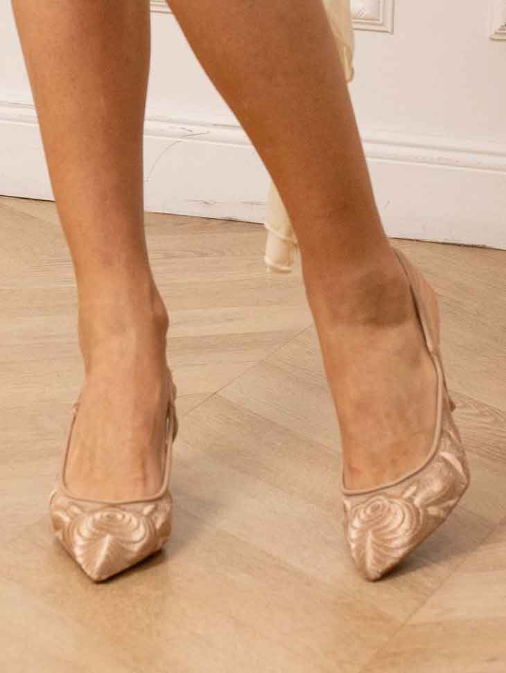 Simone - Spidse stiletter i blonde